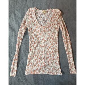 Buckle BKE Shirt Women Size S Sheer Floral Scoop Neck